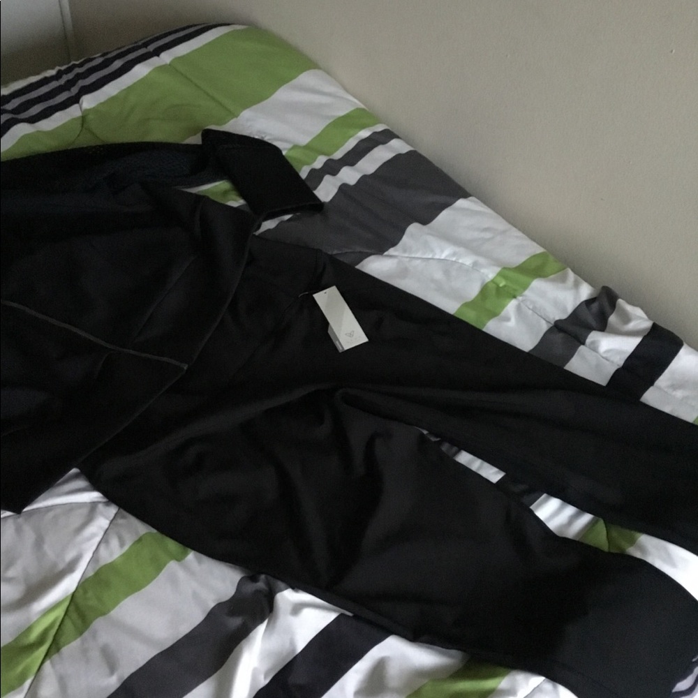 Plus size active set - Picture 2 of 3